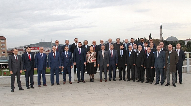 Başkan Köşker birim müdürlerini topladı