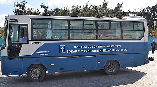 Mobil araç sokak hayvanları için geldi