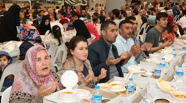 Mahallelerde iftar sofraları kurulacak mı?