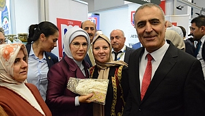 Kocaeli, Emine Erdoğan’a  Kandıra Bezi hediye etti