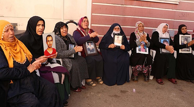 HDP önündeki ailelere Kocaeli’den destek!