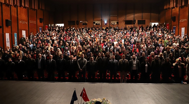 “Kılavuz Gençler kendi hikâyesine sahip çıkar”