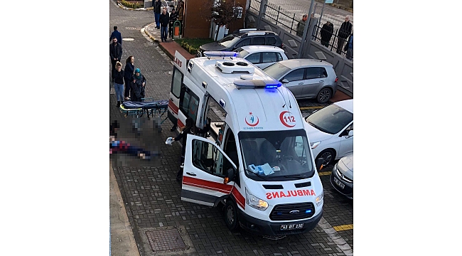 Gülden öğretmen, balkondan atlayıp, yaşamına son verdi