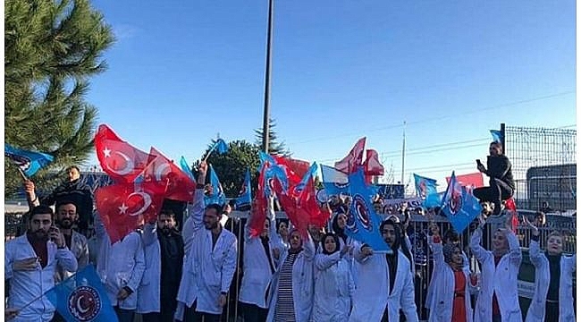 Sendikaya üye olan işçiler işten çıkartıldı