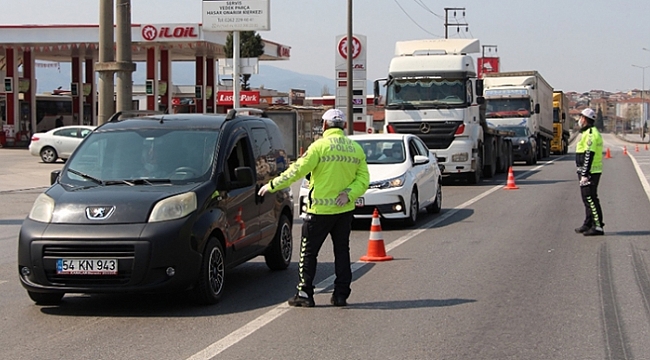 Polis tek tek durduruyor