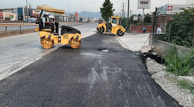 İzmit 42 Evler yan yolda yol onarımı yapıldı