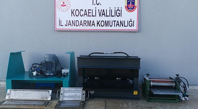 Gebze'de sahte plaka operasyonu: 2 gözaltı