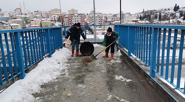 Büyükşehir’den Gebze Bölgesi’nde yoğun kar mesaisi