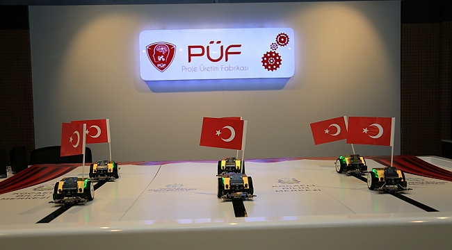 Robotların 29 Ekim gösterisi beğeni topladı