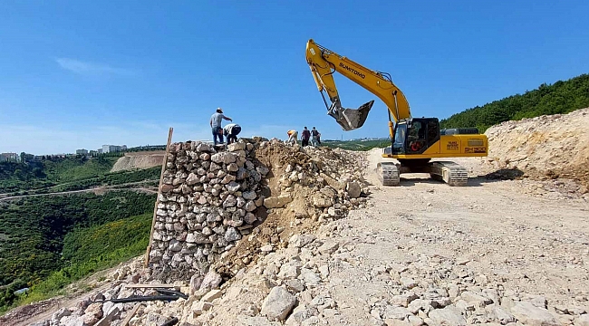 Dilovası Devlet Hastanesi bağlantı yolu ilerliyor