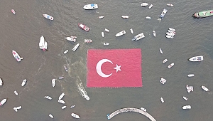 1923 metrekarelik dev Türk bayrağı Darıca’da açılacak