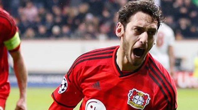 Hakan Çalhanoğlu, çeyrek finali istiyor