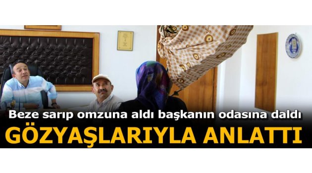 Kesilen ağacını omuzladı, 'Neden kestiniz' diye belediyeye hesap sordu