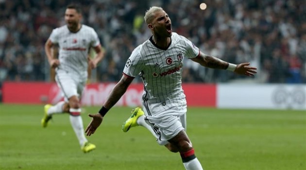 Quaresma'nın frikiği haftanın golüne aday oldu