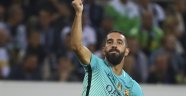 Arda Turan İspanya'da manşetlerde