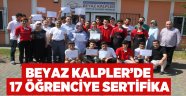 Beyaz Kalpler’de 17 öğrenciye sertifika